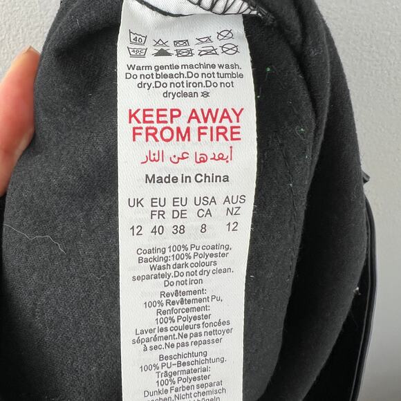 NASTY GAL Black Green Faux Leather Star Detail Roll Hem Shorts Size 8 NWT - Picture 8 of 9